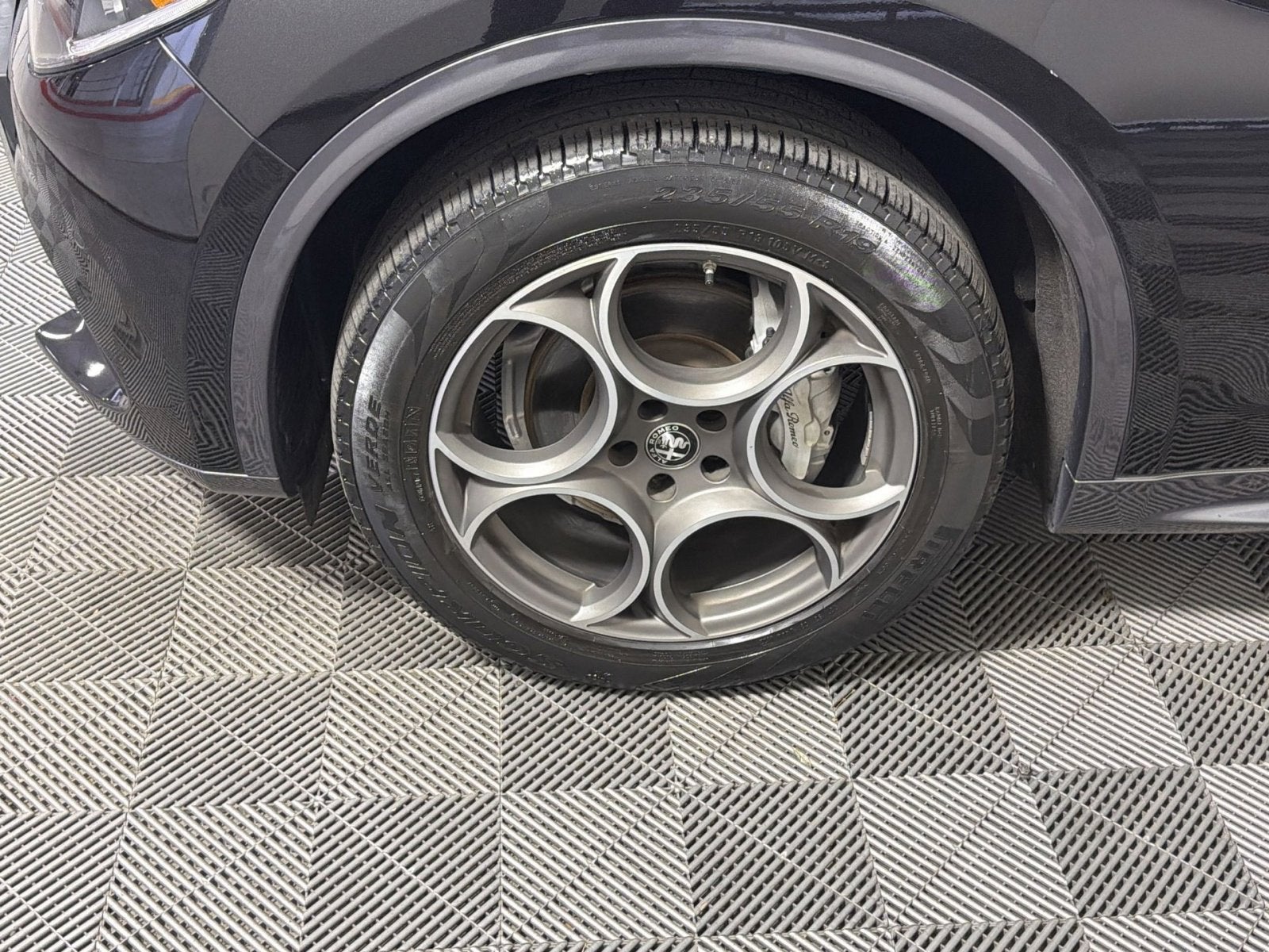 2023 Alfa Romeo Stelvio Ti